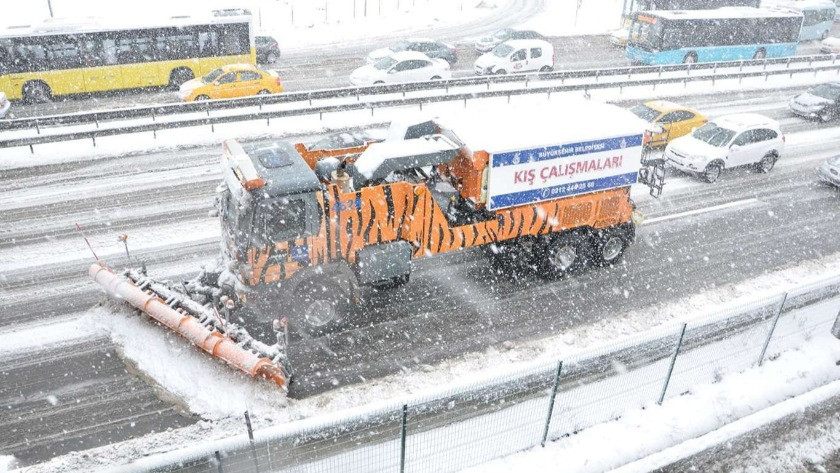 İstanbul'da kar yağışı yeniden etkisini artırdı