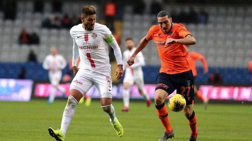 Antalyaspor 0 - 0 Başakşehir maçının özetini izle