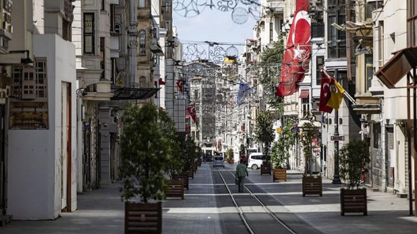 Ankara dahil 42 ilde hafta sonu sokağa çıkma kısıtlaması kalktı