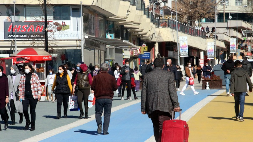 'Yüksek risk' grubundaki Bolu'da düşen vaka sayıları sevindirdi