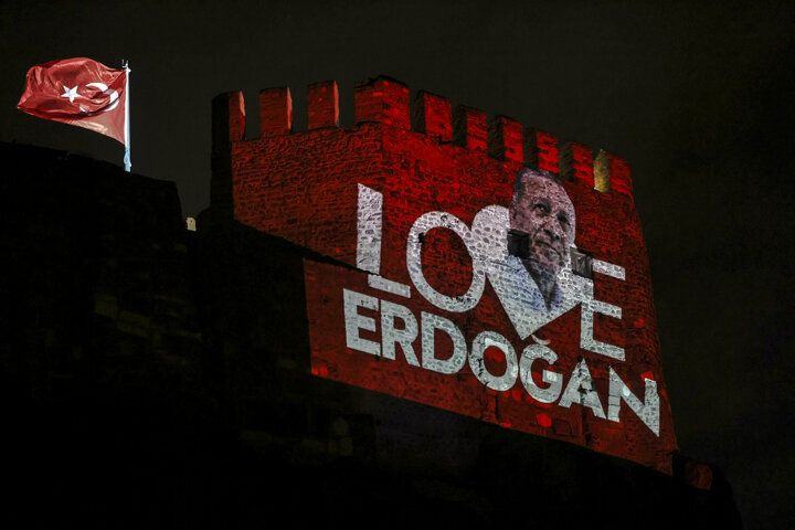 Ankara Kalesi'ne "Love Erdoğan" ışıklandırılması - Sayfa 1