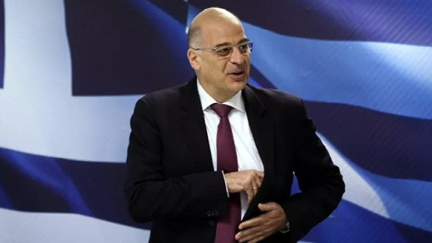 Yunanistan Dışişleri Bakanı'ndan Mevlüt Çavuşoğlu'na görüşme talebi