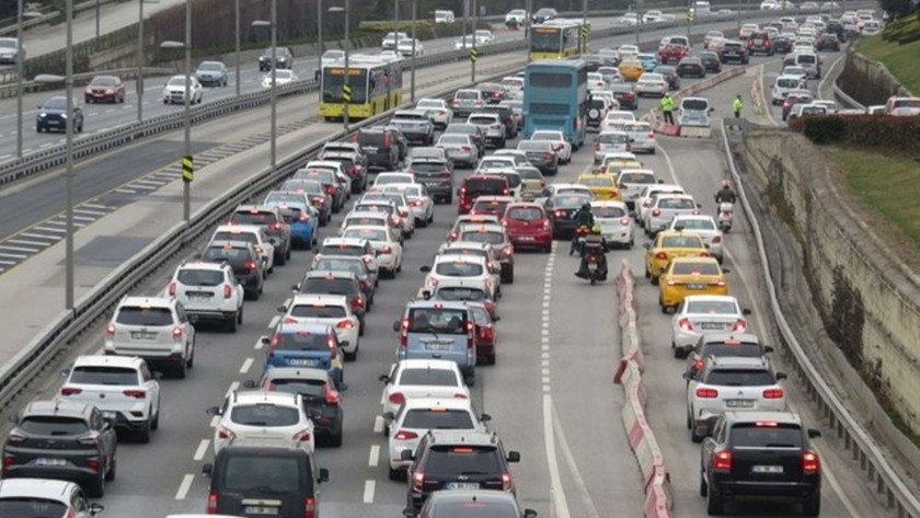 İstanbul'da trafik yoğunluğu yüzde 71'e yükseldi