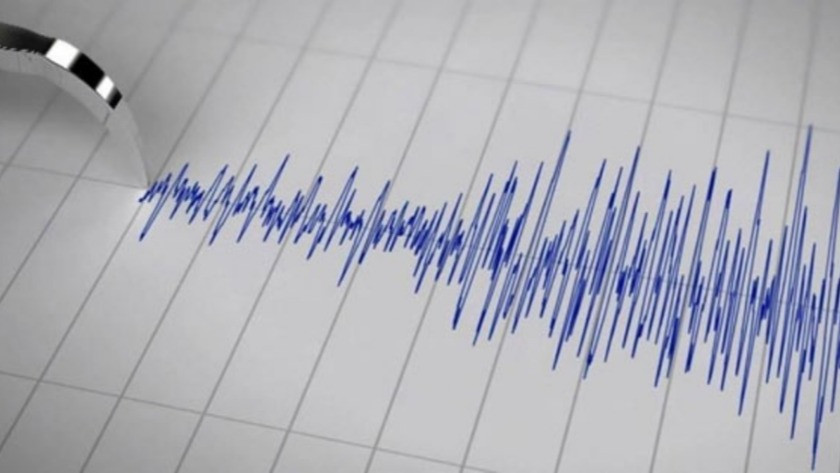 Afyonkarahisar deprem ile sallandı