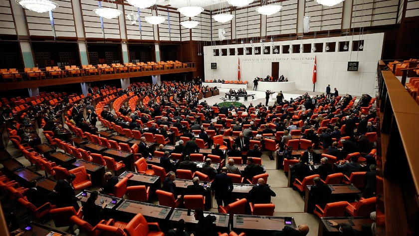 Meclis Başkanlığı tezkeresi Genel Kurul'da kabul edildi