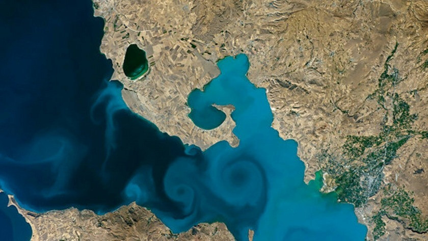 Emine Erdoğan oylar Van Gölü'ne çağrısı yaptı