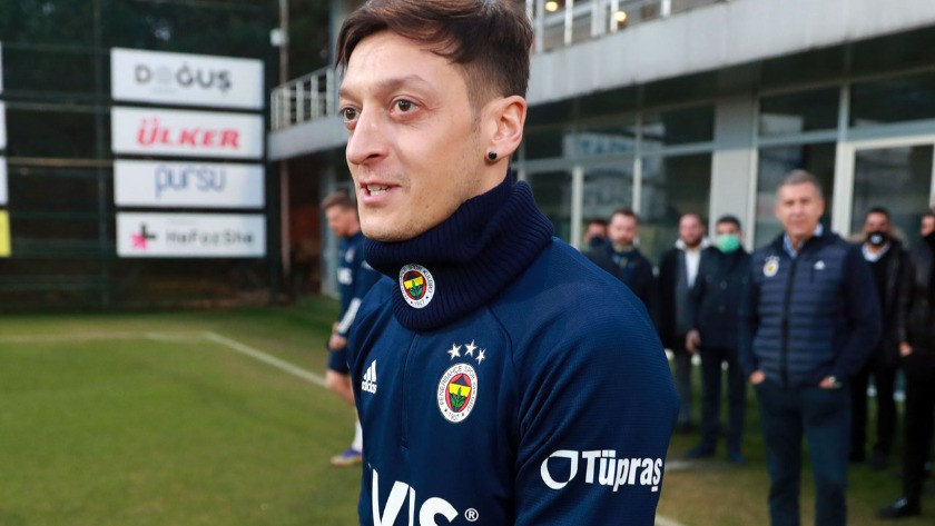 Fenerbahçe'de Mesut Özil iki dünya yıldızını getiriyor