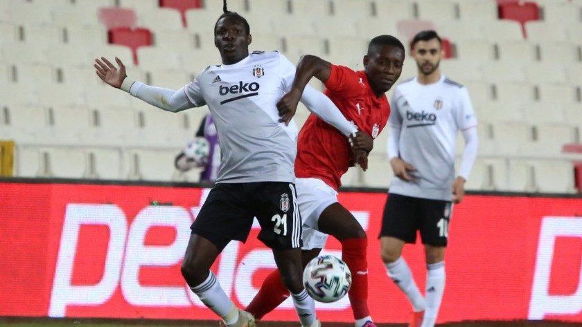 Beşiktaş Sivasspor'la deplasmanda berabere kaldı