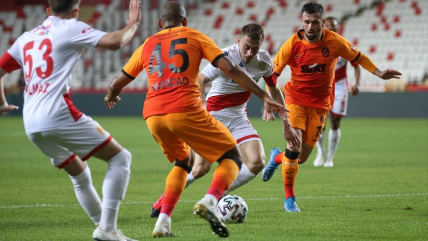 Galatasaray Antalyaspor'u mağlup etti