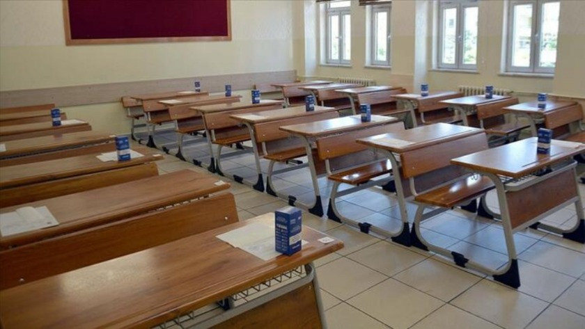 Sınavlar iptal edildi mi ?8. ve 12. sınıflarda okullar kapandı mı?