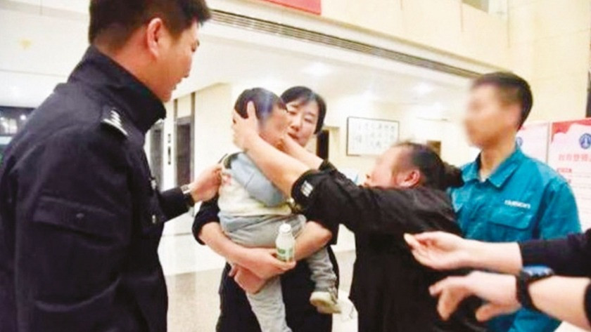 Çin'de akıl almaz bir olay! 2 yaşındaki oğlunu 202 bin liraya sattı
