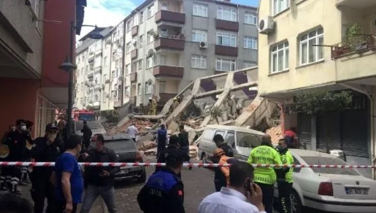 Zeytinburnu'nda 5 katlı bina çöktü! - Sayfa 2