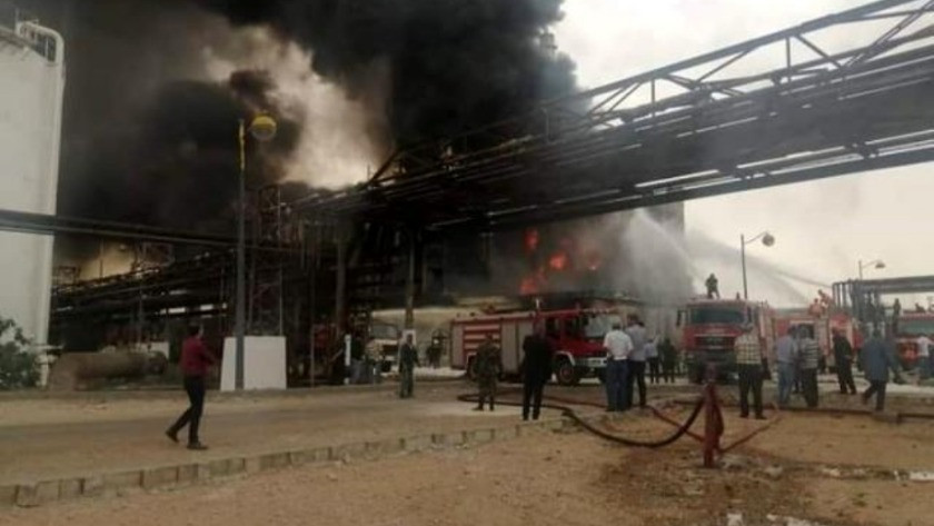 Suriye’de rejime ait petrol rafinerisinde yangın
