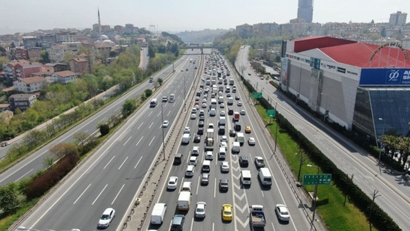 İstanbul trafiği yüzde 70'i geçti