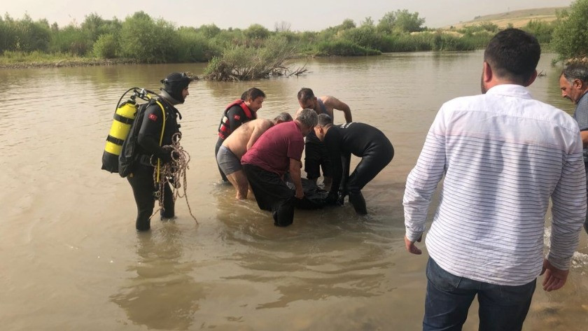 Dicle Nehrinde kaybolan şahsın cansız bedeni bulundu