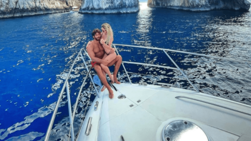 Can Yaman ve Diletta Leotta'nın Capri tatilinden romantik pozlar!