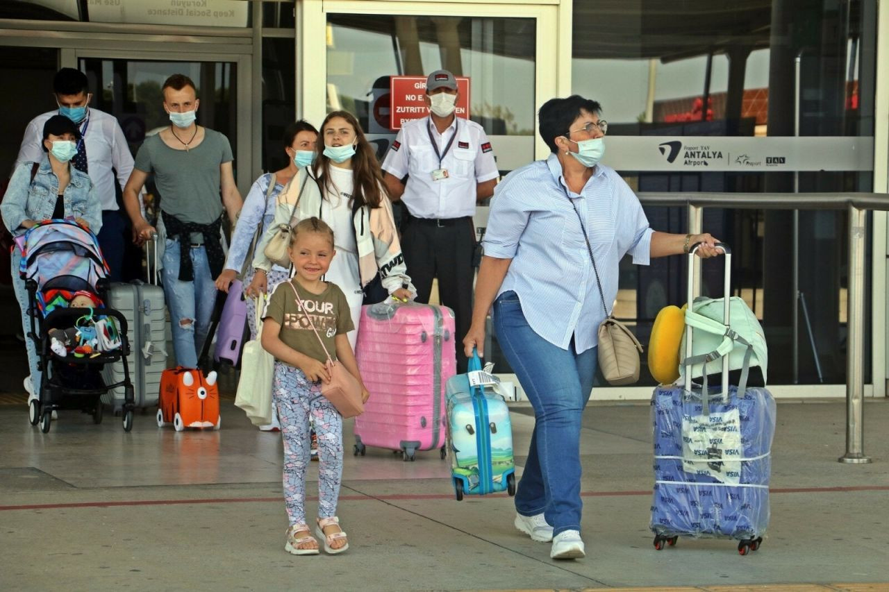 Turistler Vaka sayıları düşünce rotayı yeniden Antalya'ya çevirdiler - Sayfa 3