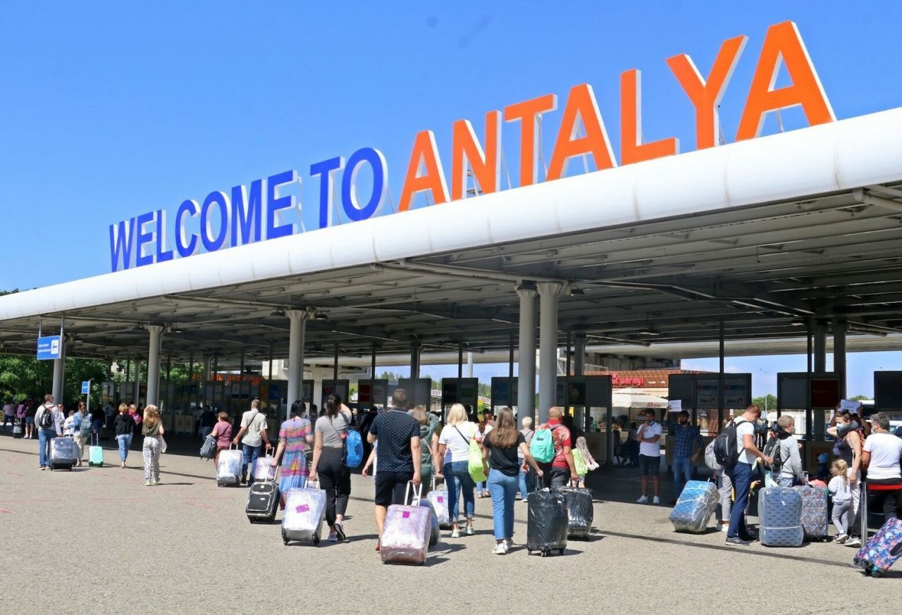 Turistler Vaka sayıları düşünce rotayı yeniden Antalya'ya çevirdiler - Sayfa 4