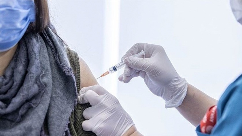 Türkiye'de 20 milyon kişiye ilk doz koronavirüs aşısı yapıldı!