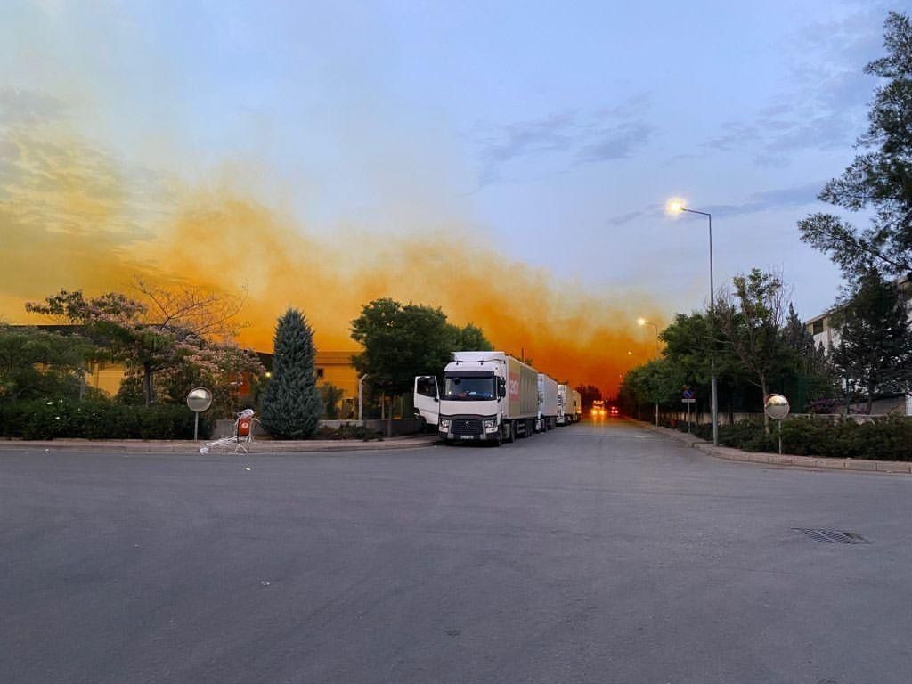 Antalya’da gökyüzü turuncuya büründü! Fabrikadaki kimyasal sızıntı sonrası korkutan görüntü! video - Sayfa 1