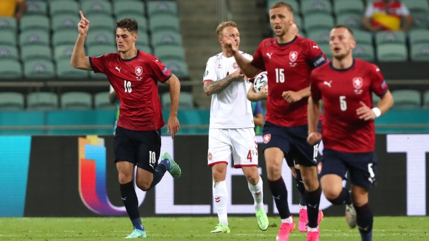 Danimarka, Çekya'yı 2 golle mağlup etti