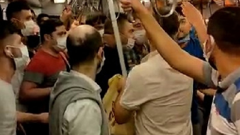 İstanbul metrosunda maske tartışması
