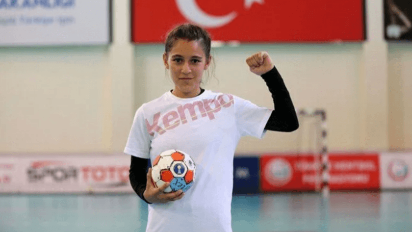 Genç sporcu Merve Akpınar'ın azmi sosyal medyada gundem oldu!