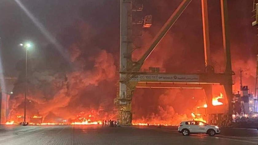 Dubai'de büyük patlama! Alevler gökyüzünü aydınlattı