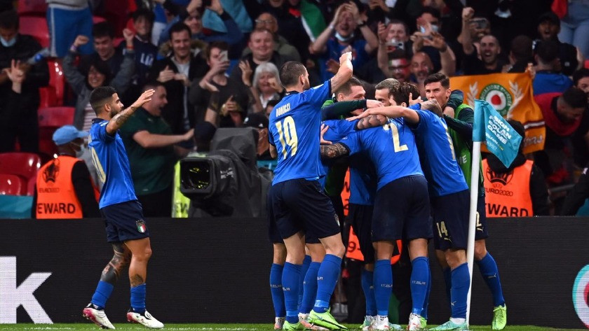 İspanya'yı 4-2 yenen İtalya, EURO 2020'nin ilk finalisti oldu
