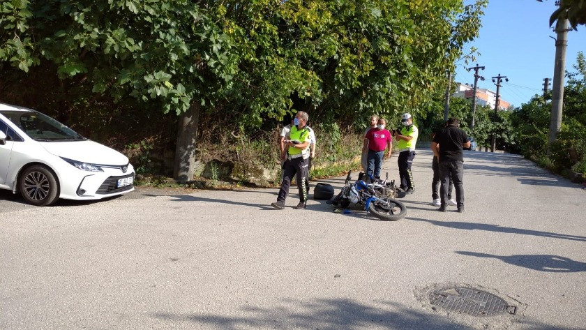 Zonguldak'ta kaza! Otomobil ile motosiklet çarpıştı!