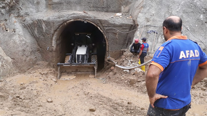 Erzurum'da kayıp işçi için tünel suyu boşaltıldı!