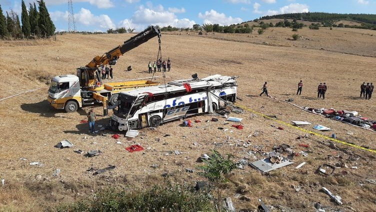 15 kişiye mezar olan Balıkesir otobüs kazası ile şok detaylar ortaya çıktı - Sayfa 1