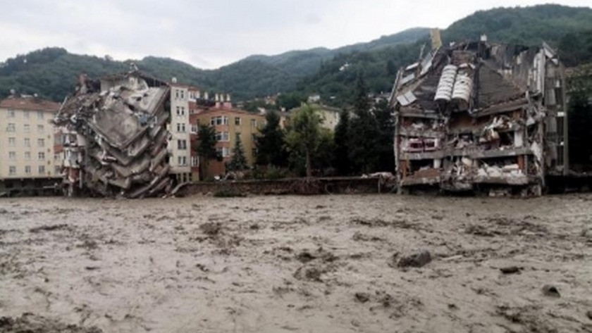 Sel falaketinde korkutan bilanço! Batı Karadeniz'de il il son durum...