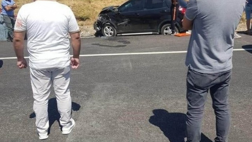 Tatvan’da feci trafik kazası: 2 ölü, 1 yaralı
