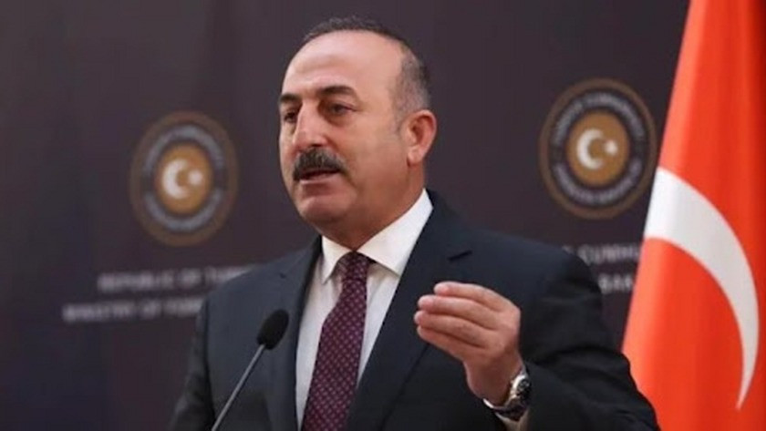 Bakan Çavuşoğlu'ndan 'Türkiye'de göç merkezi' iddialarına tepki