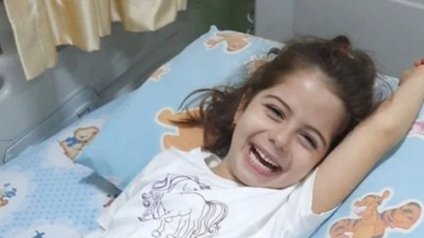 6 yaşındaki lösemi hastası Elisa, koronavirüse yenik düştü !