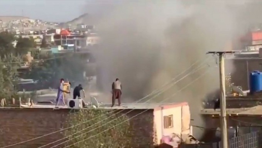 Afganistan'ın başkenti Kabil'de havalimanı yakınındaki patlamada 6'sı çocuk, 9 kişi yaşamını yitirdi