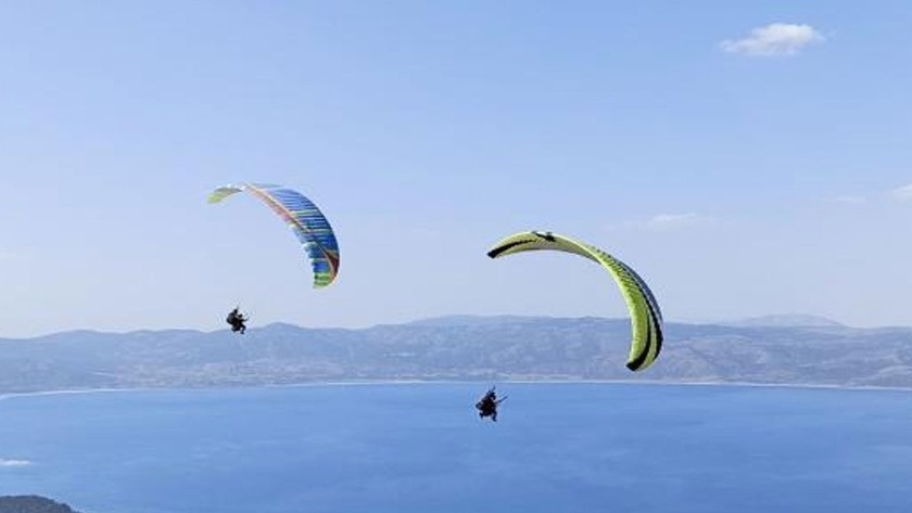 Salda Gölü kıyısına iniş yapan paraşütçülere para cezası