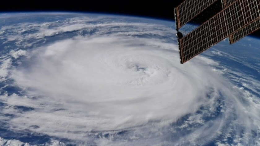 Astronotlar Larry Kasırgası'nı uzaydan görüntüledi