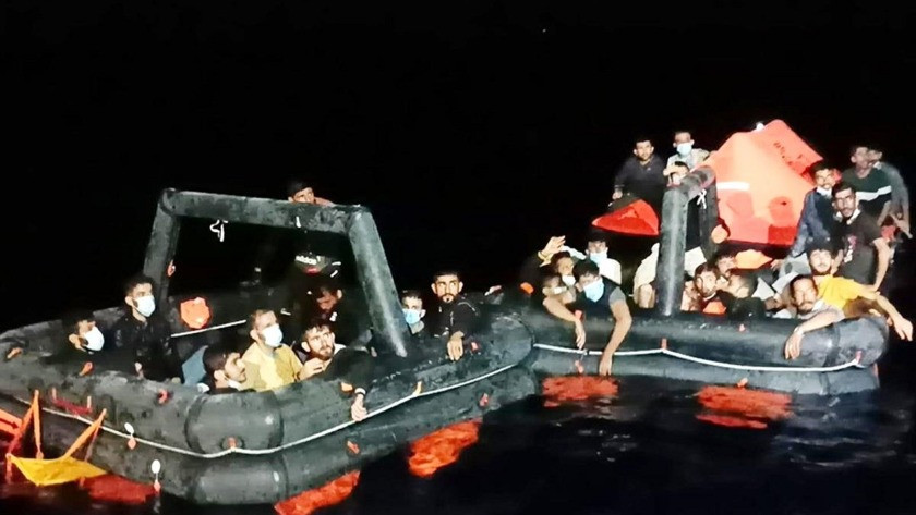 Marmaris ve Datça'da 132 göçmen kurtarıldı