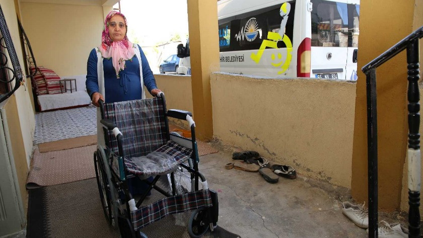 9 vatandaşa tekerlekli sandalye desteği