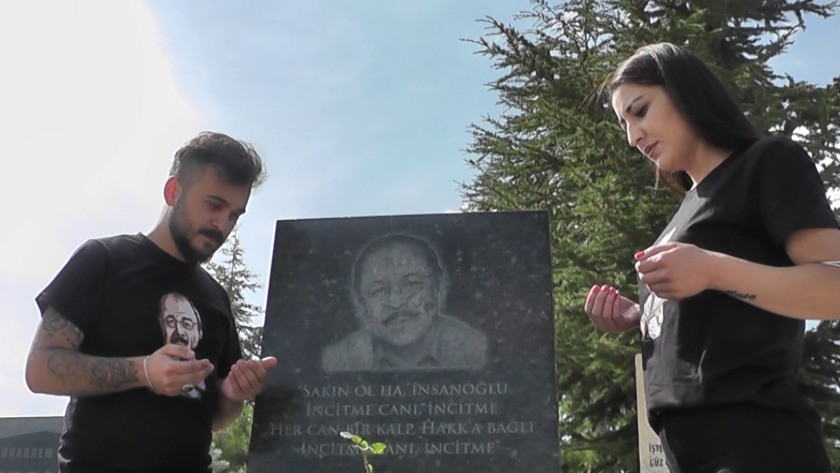 Neşet Ertaş için 9'uncu ölüm yılında mezarı başında anma