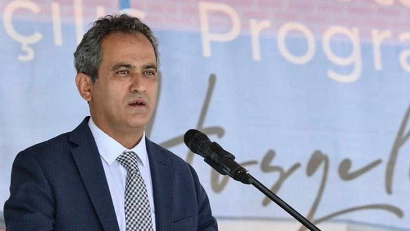 Milli Eğitim Bakanı Mahmut Özer'den okullar ile ilgili açıklama!