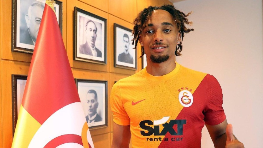 Galatasaray'da Sacha Boey sakatlandı!
