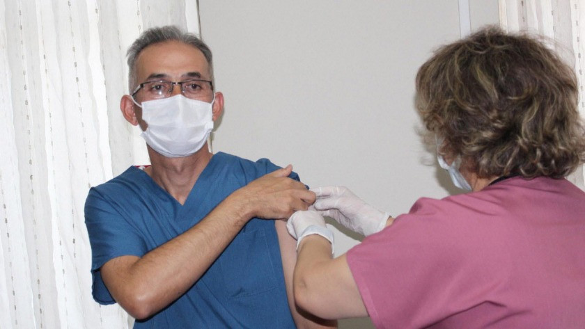 Yerli aşı TURKOVAC 3. doz olarak uygulanmaya başladı