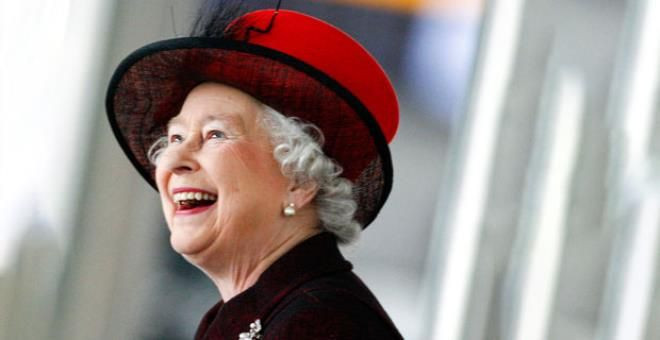 95 yaşındaki Kraliçe Elizabeth 'yılın yaşlısı' ödülünü reddetti - Sayfa 1
