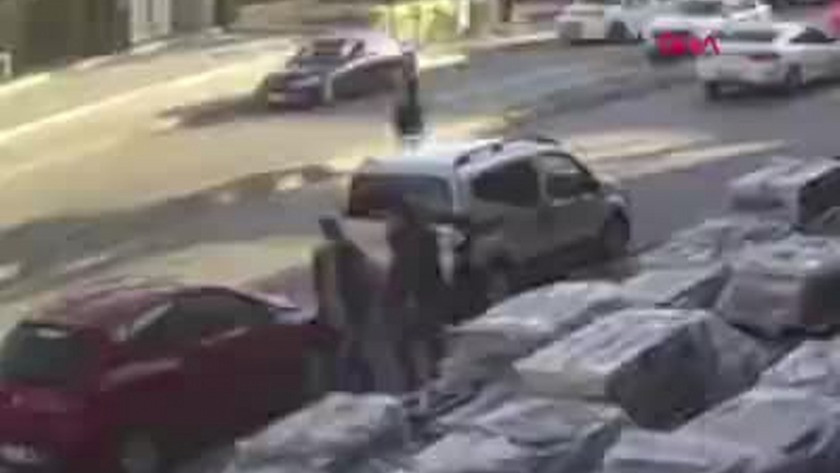 Ümraniye'de feci kaza kamerada İETT otobüsünün ezdiği scooterlı...