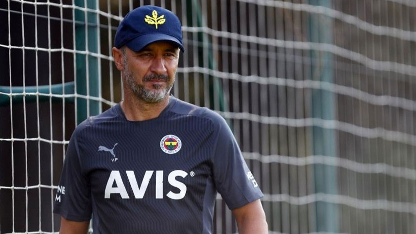 Fenerbahçe Teknik Direktörü Vitor Pereira'dan 'başınızı kaldırın...