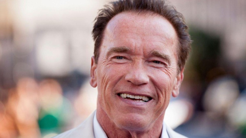 Arnold Schwarzenegger LinkedIn hesabı açınca bakın ilk ne yaptı