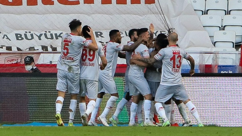 Antalyaspor, Nuri Şahin'le 2'de 2 yaptı!